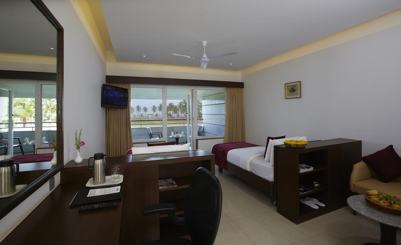 Rns Golf Resort & Nature Cure Centre Māvalli Екстериор снимка